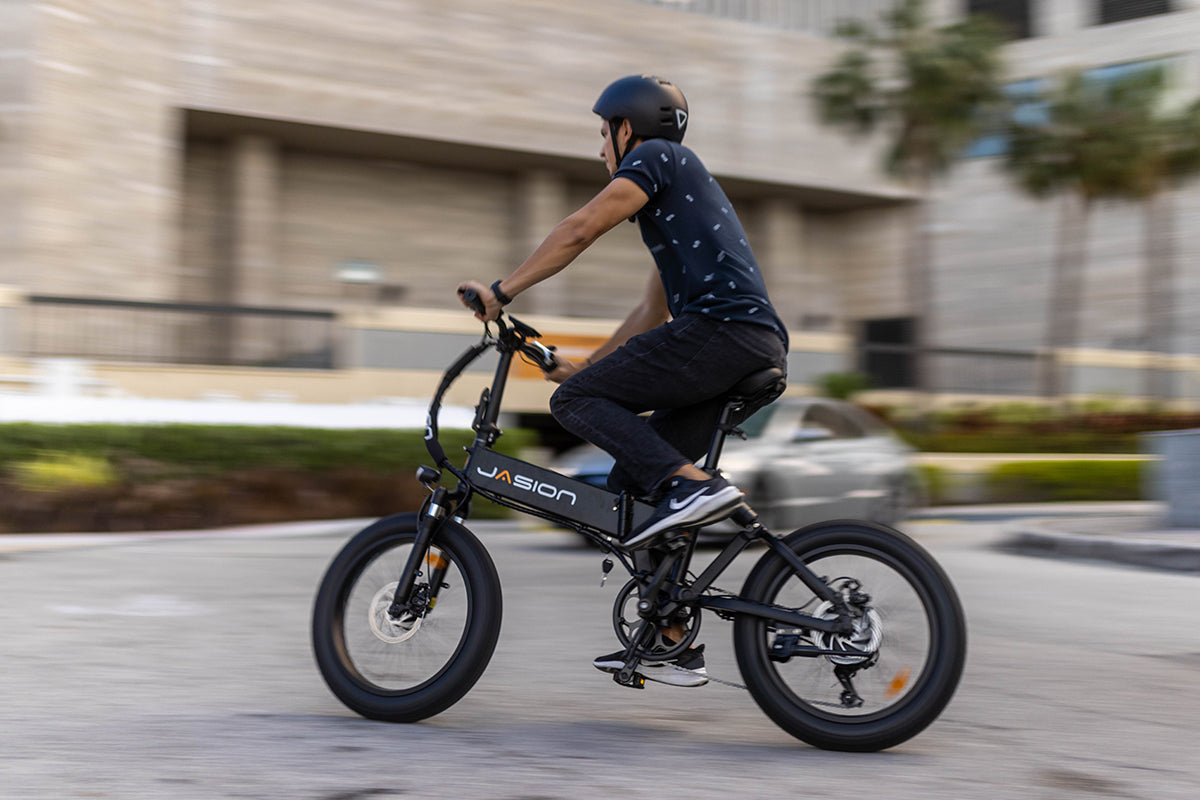Ebikes VS Mopeds, What Is the Best Choice in 2022